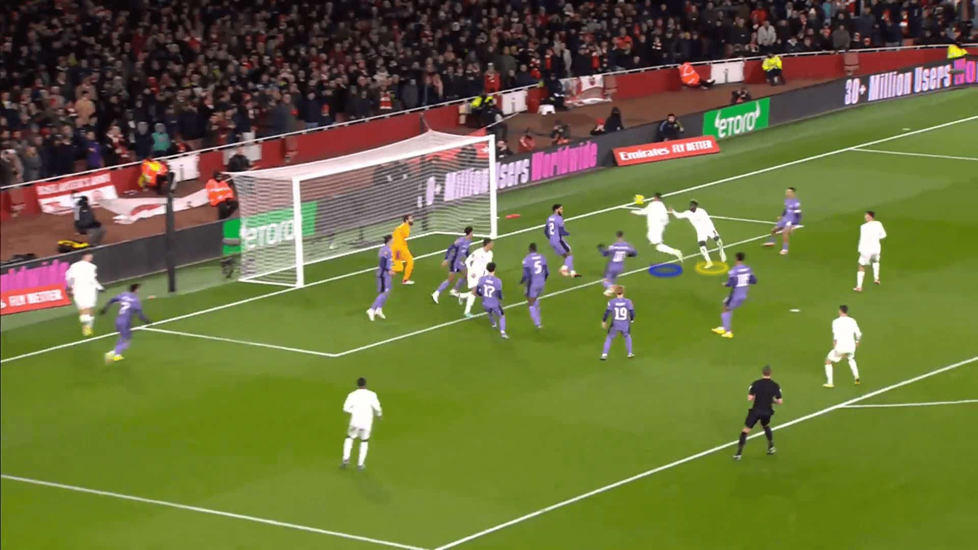 Short Free-Kicks: Explaining why more coaches should implement this strategy 12 short-free-kicks-explaining-why-many-coaches-implement-them-tactics