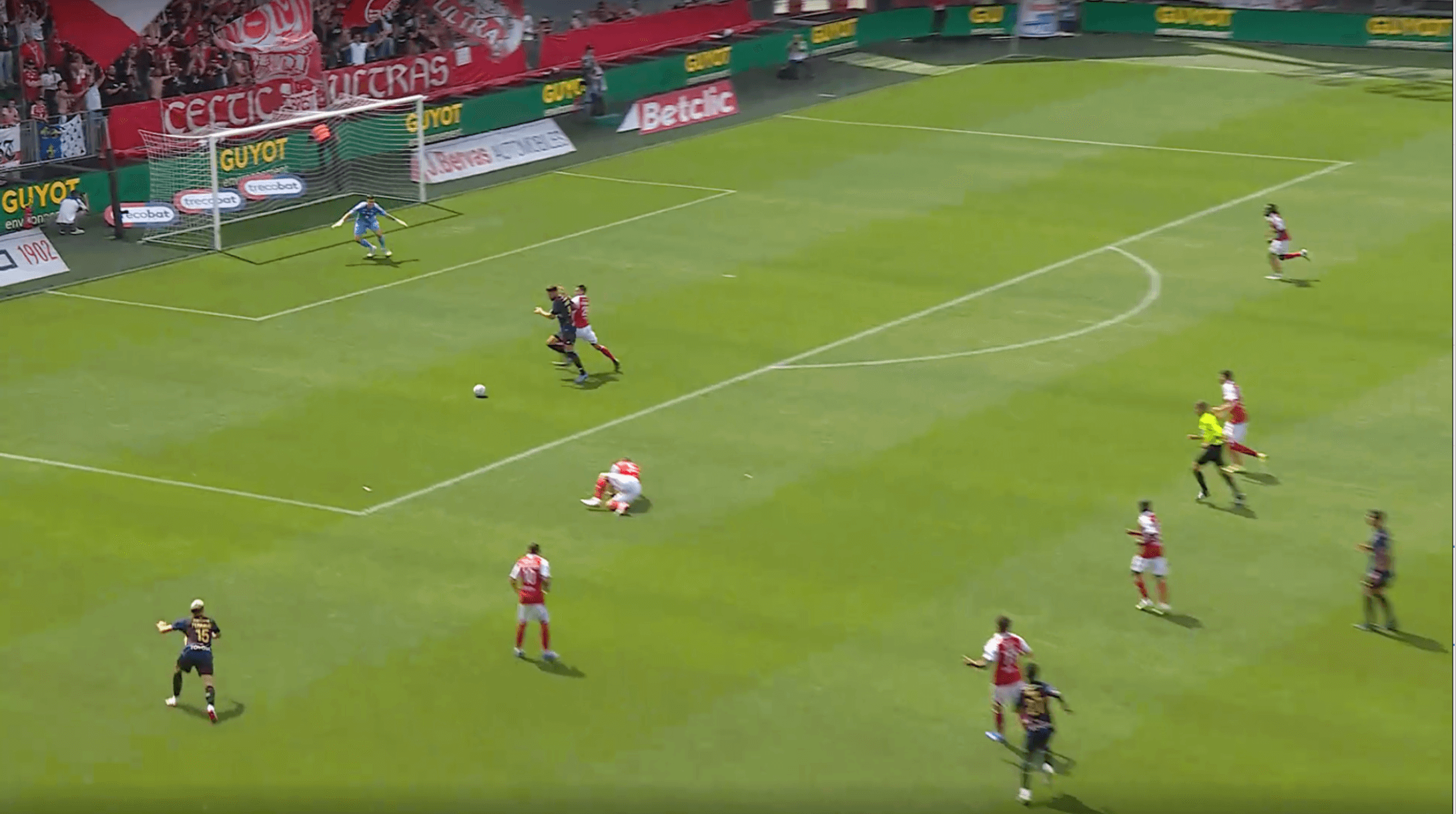 felix-correia-scout-report-lille-2025-2026-analysis-tactics