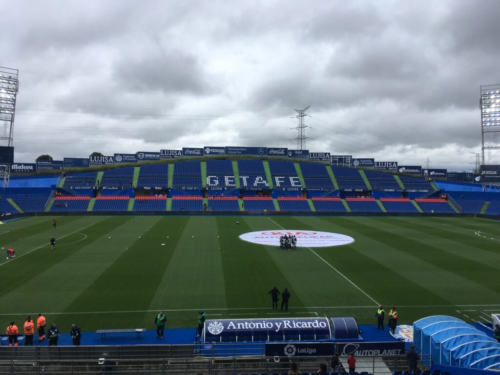 Ten-man Getafe hold Rayo Vallecano 1-1 as Satriano cancels out Álvaro García